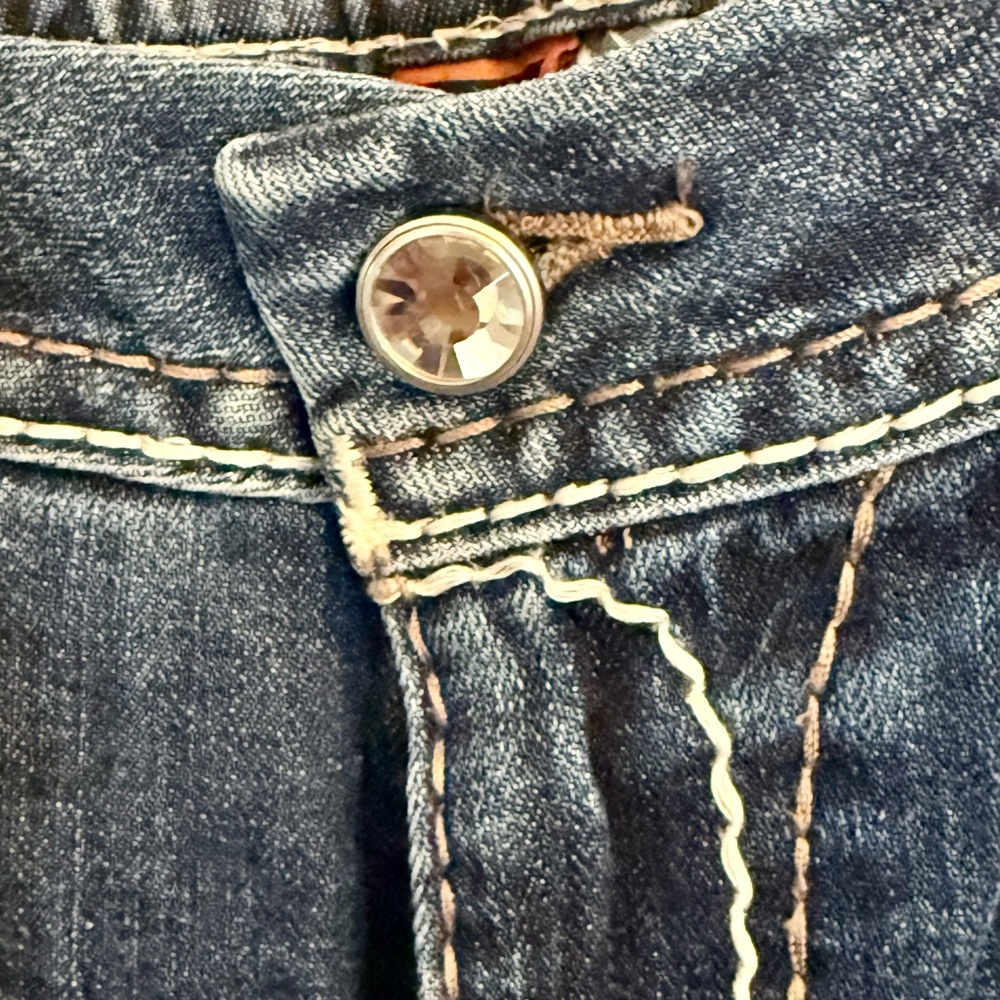 Rock Revival Women’s Letbury Jeans with Amber and Cream Contrast Stitching - Picture 5 of 6